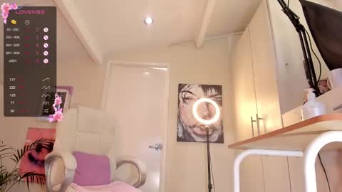 Snapshot of missketzaly chatting on 03-09-25, 06:11 Ania online show from 03-09-25, 06:11