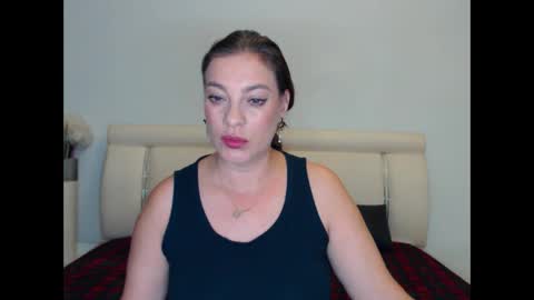 Snapshot of misskhloe chatting on 11-09-25, 07:01 Khloe online show from 11-09-25, 07:01