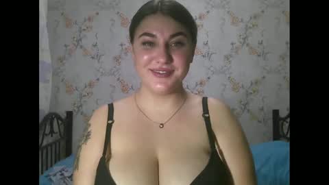 Snapshot of misskiss878 chatting on 03-08-25, 11:49 Lisa online show from 03-08-25, 11:49