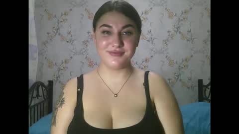 Snapshot of misskiss878 chatting on 10-05-25, 11:57 Lisa online show from 10-05-25, 11:57