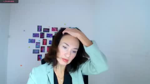 Christina online show from 01-06-26, 06:28