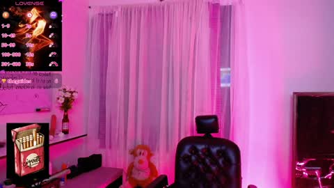 Snapshot of misslana_wn chatting on 12-24-24, 04:00 LanaLul online show from 12-24-24, 04:00