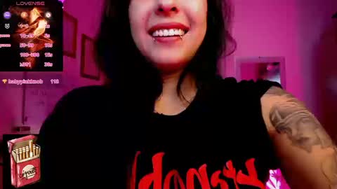 Snapshot of misslana_wn chatting on 09-19-25, 05:31 LanaLul online show from 09-19-25, 05:31