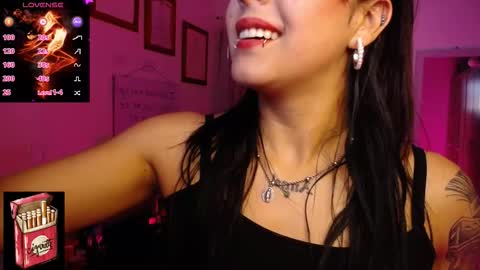 Snapshot of misslana_wn chatting on 10-18-25, 10:10 LanaLul online show from 10-18-25, 10:10
