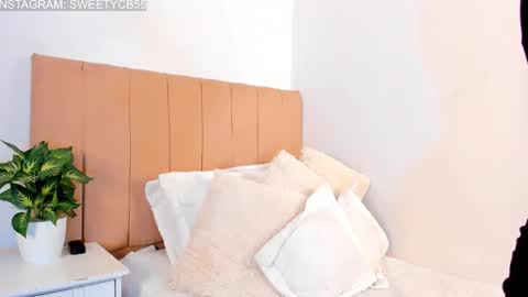 Linda online show from 12-28-24, 02:42