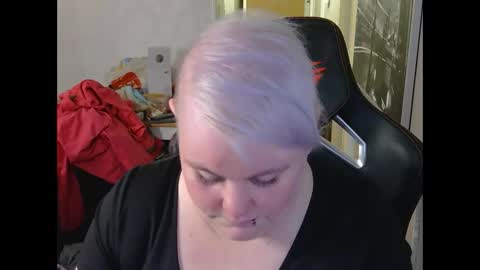 misslj90 online show from 04-18-26, 05:06