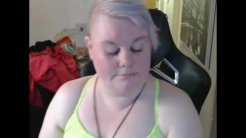 misslj90 online show from 04-22-26, 09:16