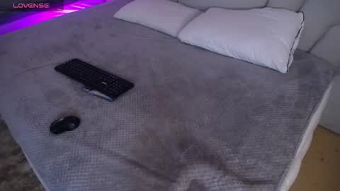 Miss Loise online show from 11-27-25, 03:19