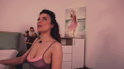 Lullu online show from 12-04-25, 02:37