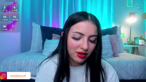 i am lyn online show from 03-08-26, 03:21