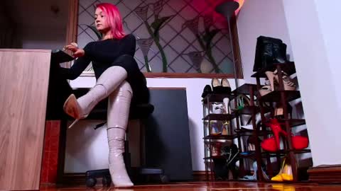 Im Valentina  online show from 06-17-26, 02:47