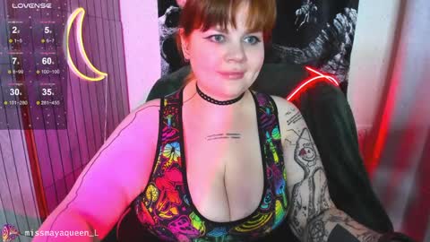 Snapshot of missmayaqueen chatting on 05-11-26, 09:45 Maya online show from 05-11-26, 09:45