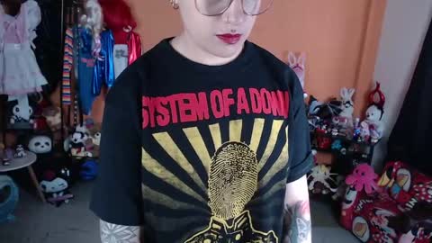 Miss Mia online show from 05-03-26, 01:06