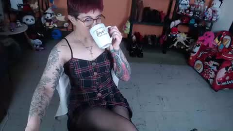 Miss Mia online show from 06-15-26, 01:02