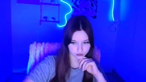 Mia online show from 12-01-25, 08:47