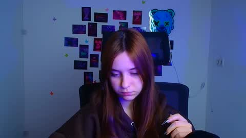 Mia online show from 01-07-26, 12:51