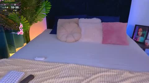 Snapshot of missmichellex chatting on 03-17-26, 09:07 Michelle online show from 03-17-26, 09:07