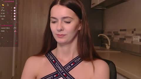 Moni online show from 01-05-25, 03:22