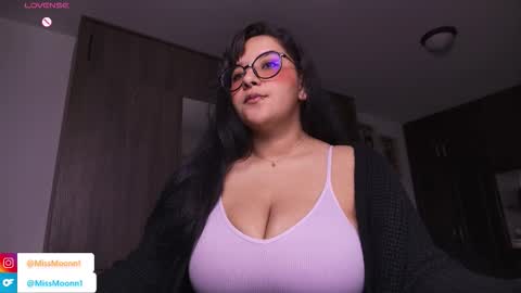 MissMoon online show from 11-05-25, 10:54