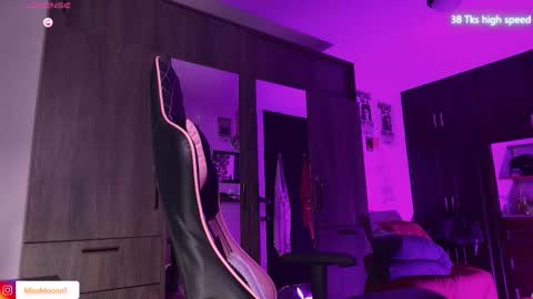 MissMoon online show from 02-07-26, 05:16