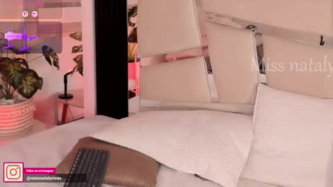 Snapshot of missnataly_ chatting on 02-20-26, 06:26 Nataly Rivas online show from 02-20-26, 06:26