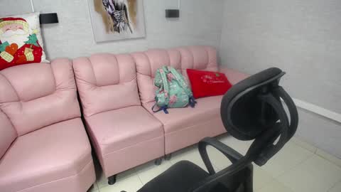 Snapshot of misspenelopenipples chatting on 12-05-24, 12:00 Penelope online show from 12-05-24, 12:00