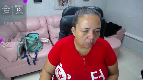 Snapshot of misspenelopenipples chatting on 02-05-25, 12:17 Penelope online show from 02-05-25, 12:17