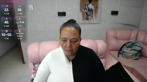 Snapshot of misspenelopenipples chatting on 10-18-25, 11:55 Penelope online show from 10-18-25, 11:55