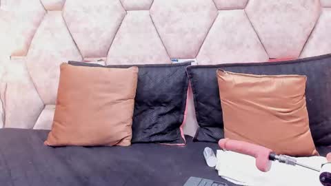 Sara  online show from 01-03-25, 06:57