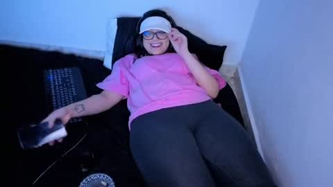 sarah online show from 05-06-26, 06:57