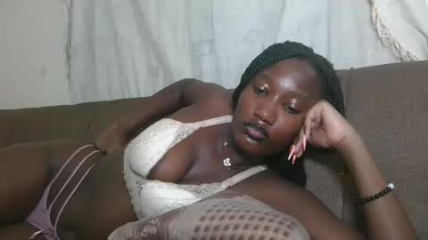 pretty gal online show from 10-30-25, 11:33