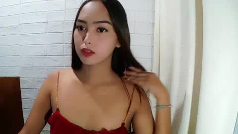 Snapshot of missrianmwua chatting on 06-17-26, 05:10 missrianmwua online show from 06-17-26, 05:10