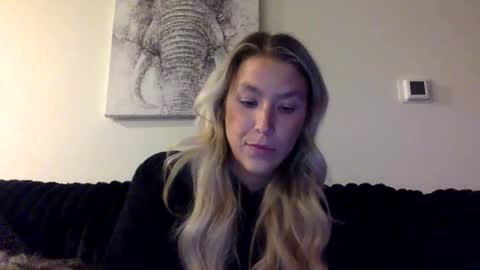 Alyssa online show from 04-21-26, 01:42