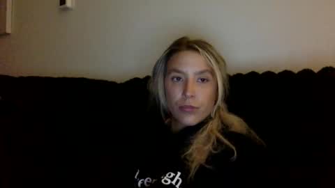 Snapshot of misss_alyssaaa chatting on 05-18-26, 02:07 Alyssa online show from 05-18-26, 02:07