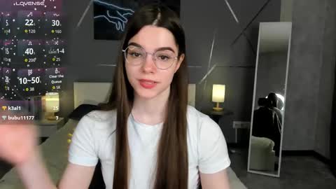 misss_evelyne online show from 12-22-25, 01:35