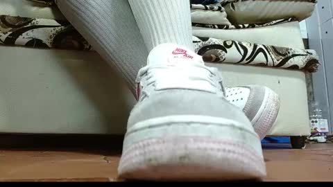 TELL ME MISS online show from 09-24-25, 04:10