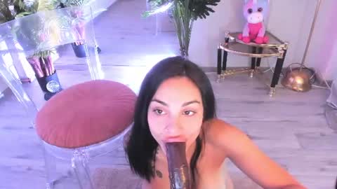 Sienna online show from 07-11-26, 05:43