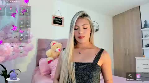 Snapshot of misssofiia_7 chatting on 09-25-25, 04:38 ... Independent model online show from 09-25-25, 04:38