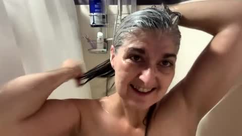 Snapshot of missspooky chatting on 10-20-25, 11:10 Miss Spooky Silverstacker online show from 10-20-25, 11:10