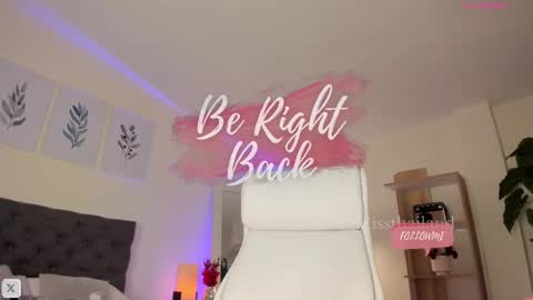 Snapshot of missthailand_ chatting on 02-11-25, 05:37 Fernanda Davila online show from 02-11-25, 05:37