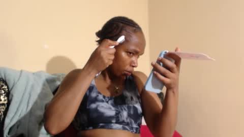 Snapshot of missthighsohmy chatting on 04-04-26, 02:43 missthighsohmy online show from 04-04-26, 02:43