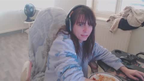 Snapshot of missthon chatting on 12-15-24, 02:48 missthon online show from 12-15-24, 02:48
