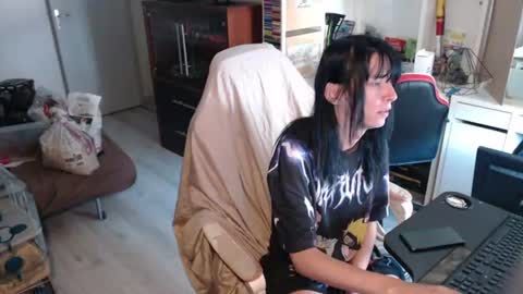 missthon online show from 06-24-26, 12:04