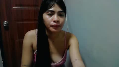 Snapshot of missunknownxoxo chatting on 06-11-26, 04:54 sofia online show from 06-11-26, 04:54