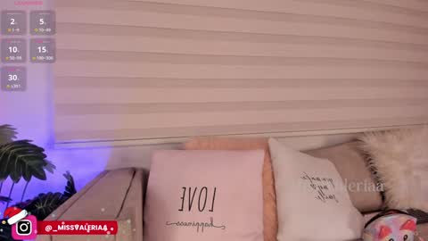Valeria Davila online show from 12-17-24, 11:05