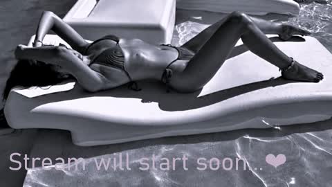 Snapshot of missvanessa0 chatting on 02-10-25, 11:15 .Vanessa. online show from 02-10-25, 11:15