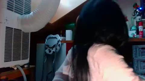 Snapshot of missversatile chatting on 04-29-26, 05:52 Miss Versatile online show from 04-29-26, 05:52