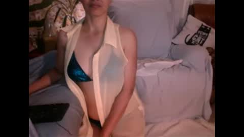 Snapshot of misswid chatting on 03-10-25, 09:32 Misswid online show from 03-10-25, 09:32