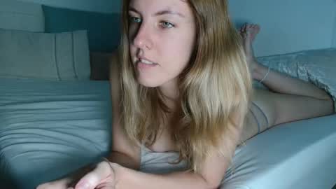 Monique  online show from 03-02-26, 03:52