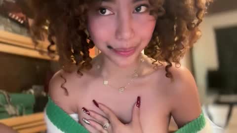 Snapshot of missxolga chatting on 06-08-26, 05:46 Divine Olga online show from 06-08-26, 05:46